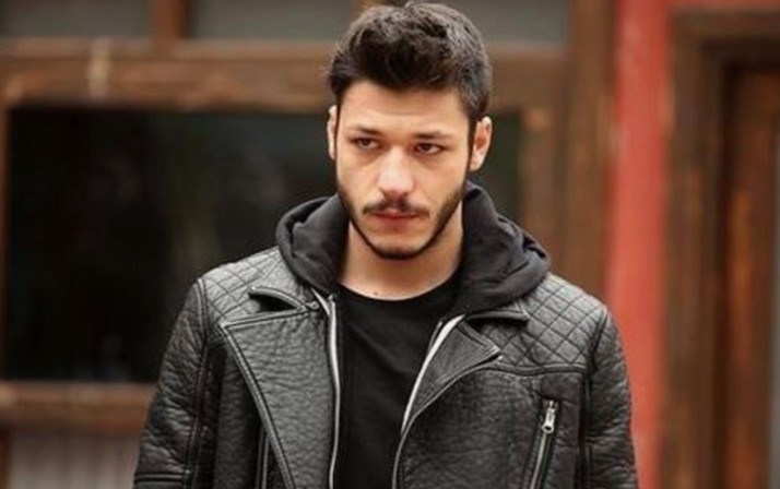 Kubilay Aka’dan site yönetimine tepki! 'Kedileri kapanla toplamışlar'