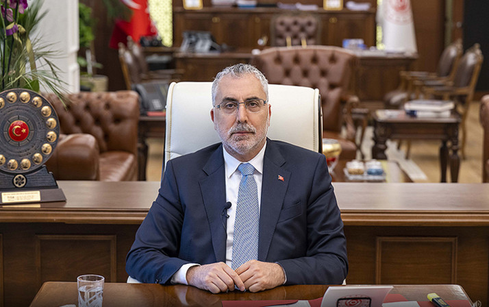 Asgari Ücret Tespit Komisyonu'ndan ilk toplantı! TÜRK-İŞ katılmadı Bakan Vedat Işıkhan'a dosya sundu