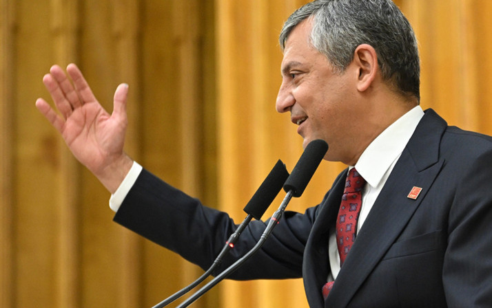 İmamoğlu ile aralarında ayrılık iddiası! Özgür Özel: Ekrem İmamoğlu’nu bırakmam