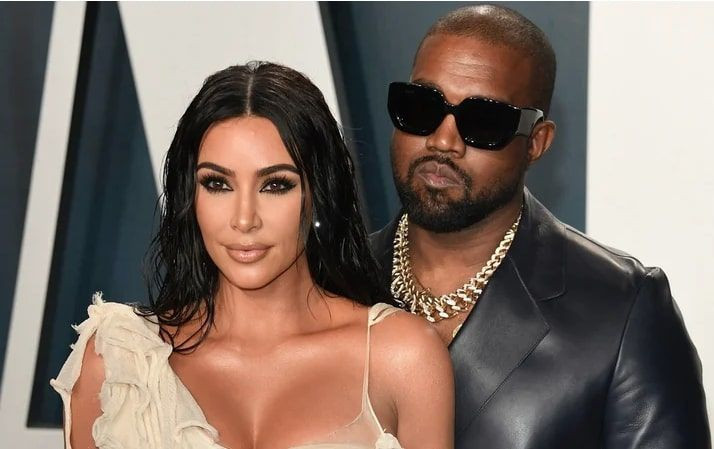 Kanye West Kim Kardashian'ı trans Youtuber Jeffree Star ile aldatıyor! - Resim: 1