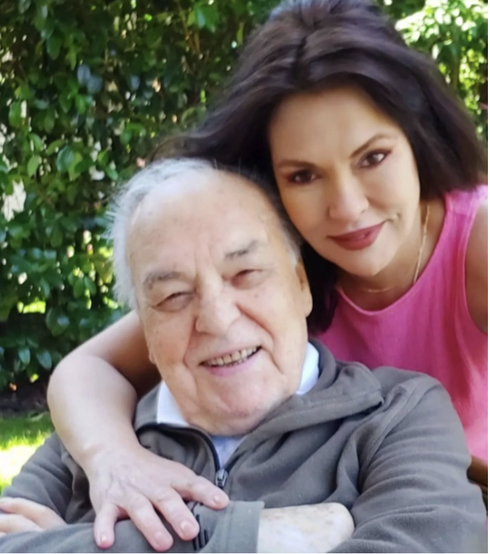 Ünlü oyuncu Aydan Şener acı haberi paylaştı! "Yakışıklım benim... İlk aşkım..." - Resim: 2