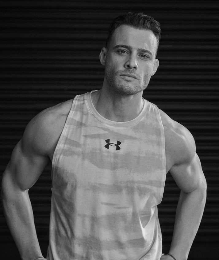 'Kendilerini bir b.k sanmıyor' sözleriyle tepki toplayan Kerem Bürsin'e, Tuğba Yurt'tan tam destek! - Resim: 1