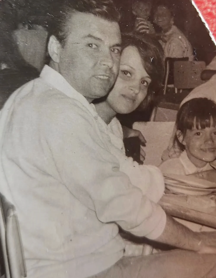 Ünlü oyuncu Aydan Şener acı haberi paylaştı! "Yakışıklım benim... İlk aşkım..." - Resim: 4