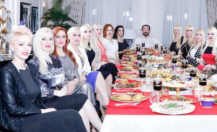 Kediciklerin iftar sofrası akıl almaz! Tülay Kumaşçı paylaştı - Resim: 3