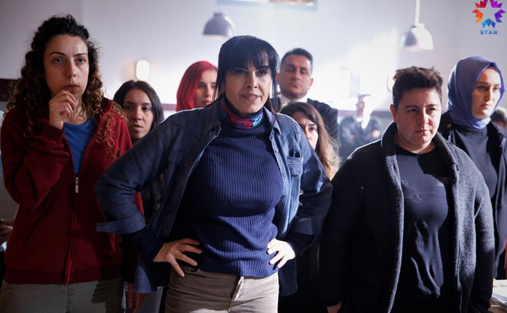 Dizinin sevilen ismi kadrodan ayrılıyor Avlu'da beklenmedik olay! - Resim: 1