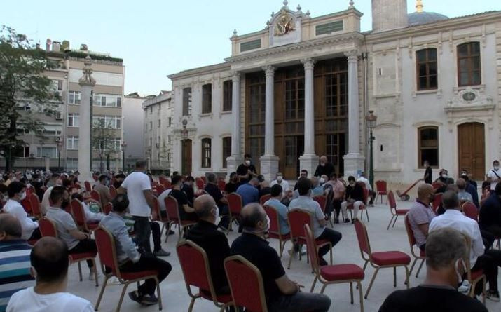 Alişan kardeşi Selçuk Tektaş için okuttuğu Mevlit'te Ezan okudu - Resim: 2