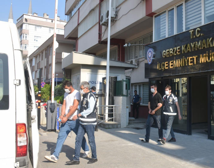 Kapkaç çetesinin topal üyesinden ilginç çıkış: Bizim gibi adamı yakaladığınız iyi oldu - Resim: 3