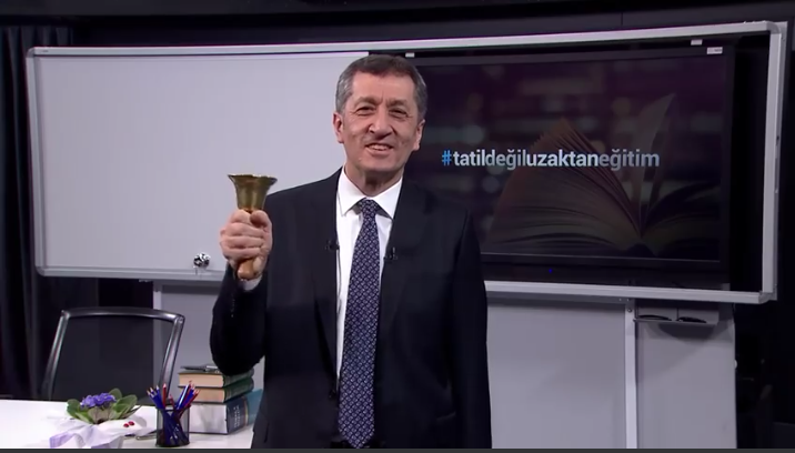 Milli Eğitim Bakanı Ziya Selçuk doğum günü hediyesi istedi! Ziya Selçuk nereli ve kaç yaşında - Resim: 1