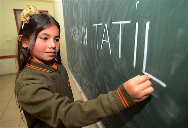 Milli Eğitim hazırladı! Okullarda yaz tatili kısalıyor! Ara tatiller kaldırılacak mı? - Resim: 1