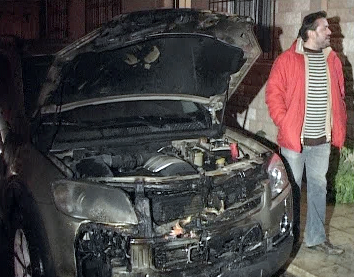 İzmir'de molotoflu saldırı! - Resim: 2