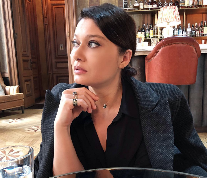 Gizli çekimlerden sıkıldı! Nurgül Yeşilçay mayolu pozunu paylaşarak herkesi rahat ettirdi - Resim: 1