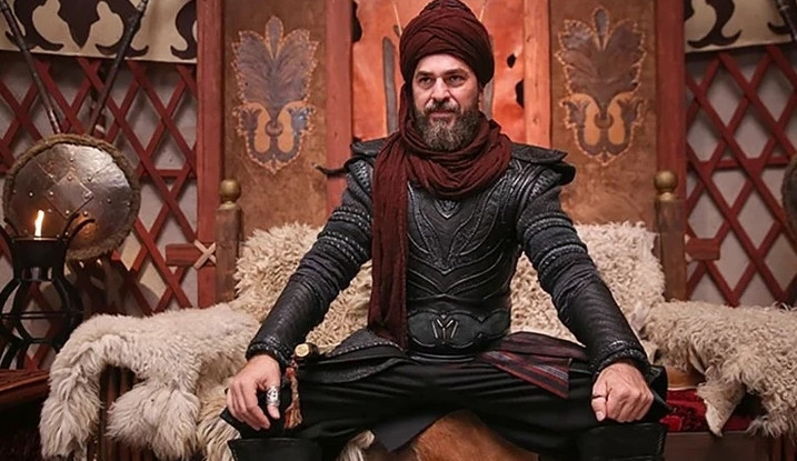 Engin Altan Düzyatan acı haberle yıkıldı! En yakınını kaybetti - Resim: 5