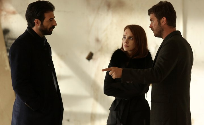 Çarpışma'da kriz çıktı dizinin kaderini etkileyecek değişiklik! - Resim: 2