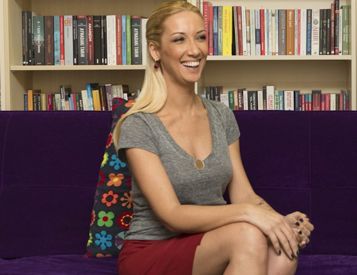 Balçiçek İlter'e büyük darbe! Şimdiden dibi gördü - Resim: 2