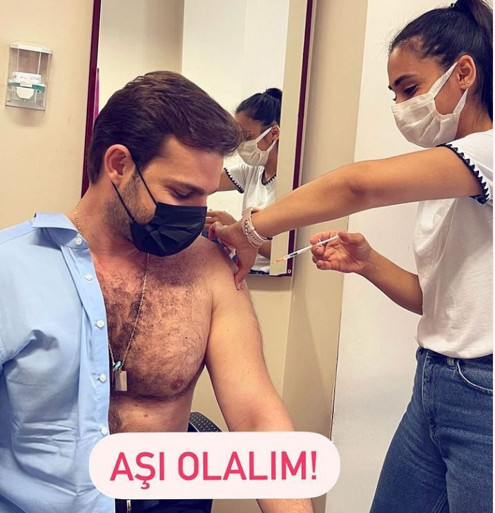 Mehmet Aslan aşı pozuyla Instagram'ı salladı: Hemşirenin yerinde olmak isterdim - Resim: 1