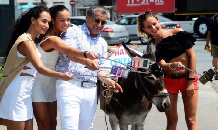 Türkücü Aydın Aydın'a hayvanseverlerden büyük tepki bakın ne yaptı! - Resim: 1