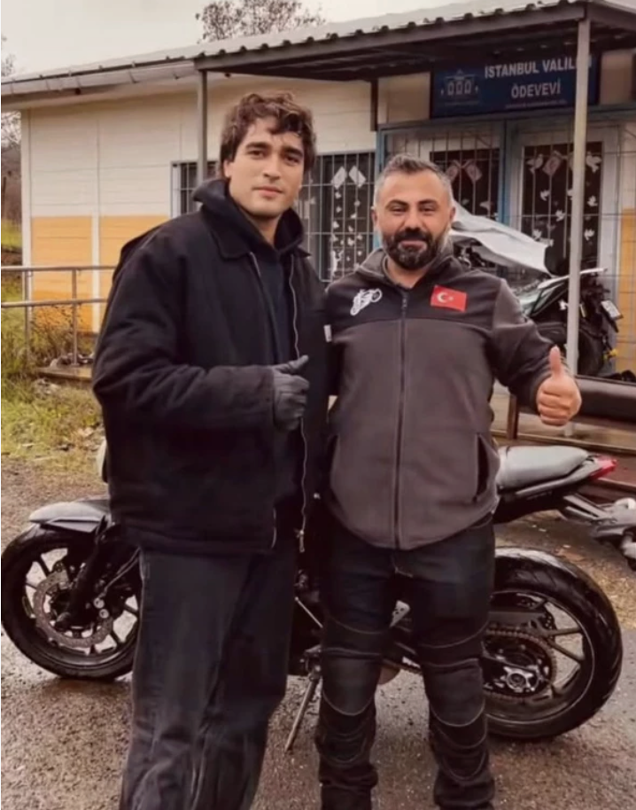 Mert Ramazan Demir motosiklet tutkunu! Ehliyet sınavına girdi - Resim: 4