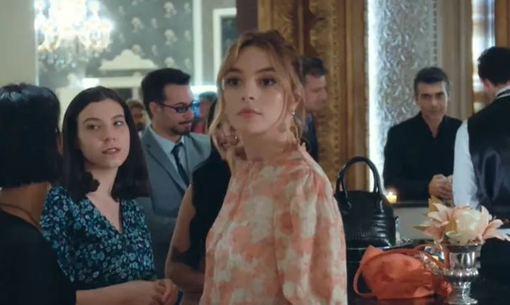 Kanal D Sadakatsiz'in Derin'i Melis Sezen cesur pozlarıyla görenleri büyüledi! Hiç böyle görmediniz - Resim: 1