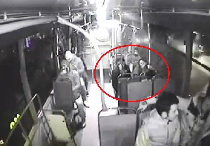 Kocaeli’de halk otobüsünde taciz anı kameraya yansıdı - Resim: 3