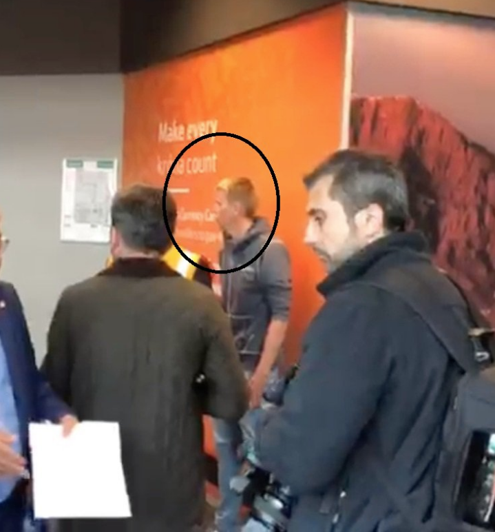 İzlanda'da Milli Takım'a skandal muamele! Emre'ye şok hareket - Resim: 4