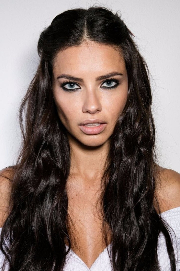 Metin Hara ile aşkı çok konuşuldu işte Adriana'nın serveti! - Resim: 2