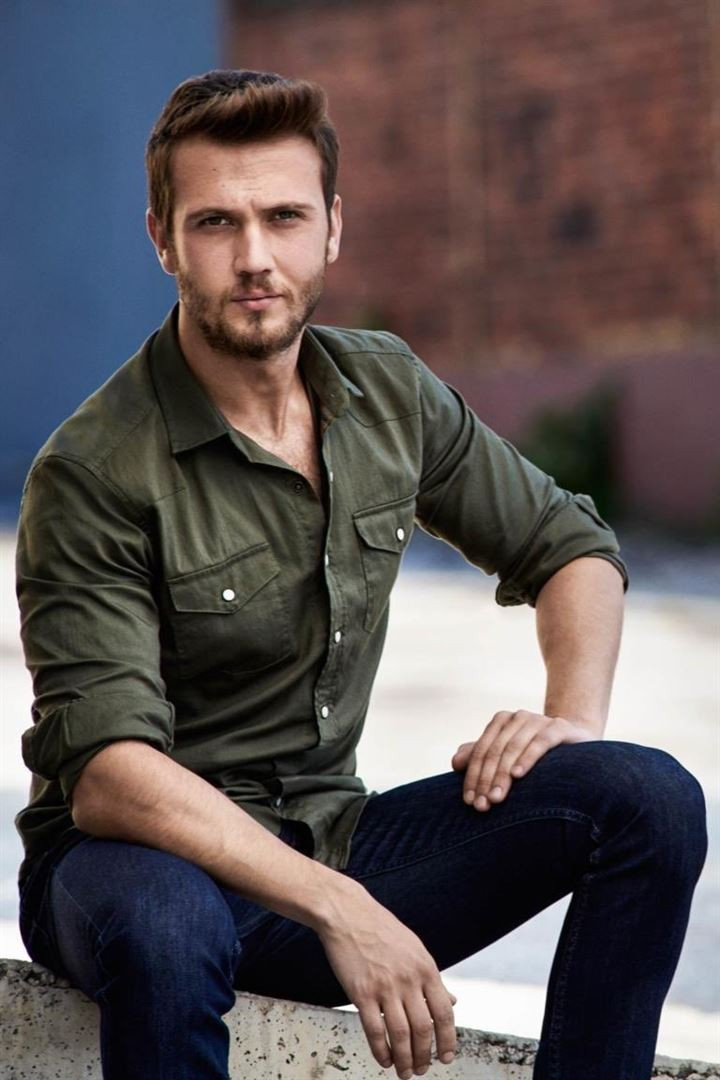 Mühendis olup oyunculuğu seçen ünlüler - Resim: 1