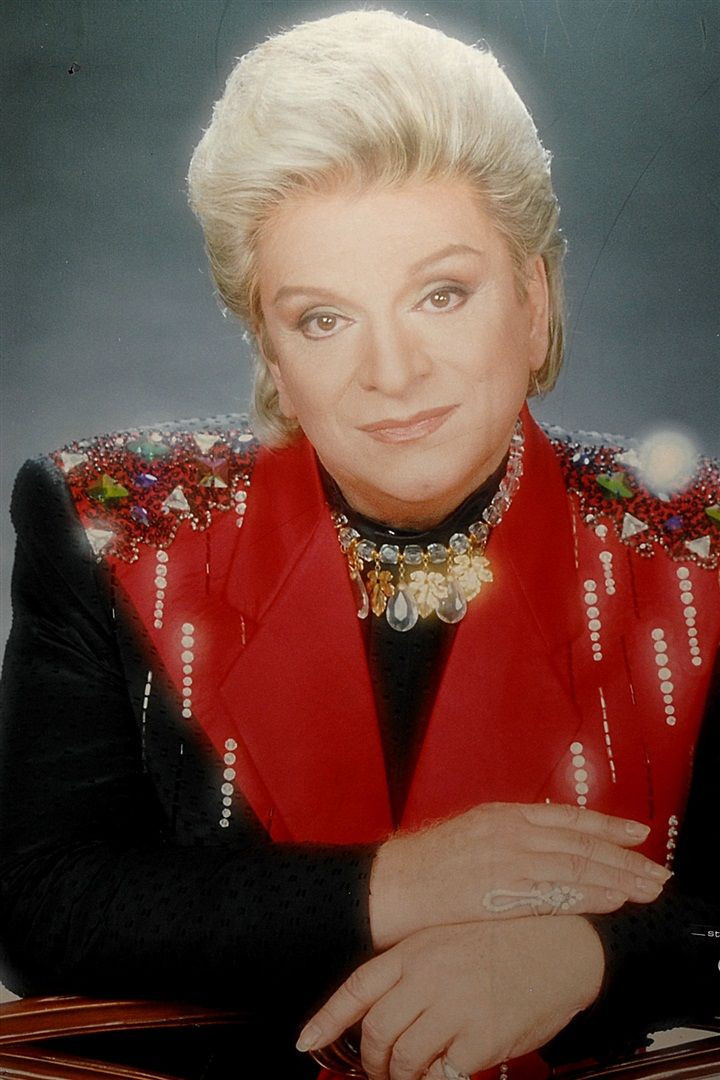 Zeki Müren'in intihar ettiği iddiasını Onur Akay yazdı ortalık çalkalandı - Resim: 1