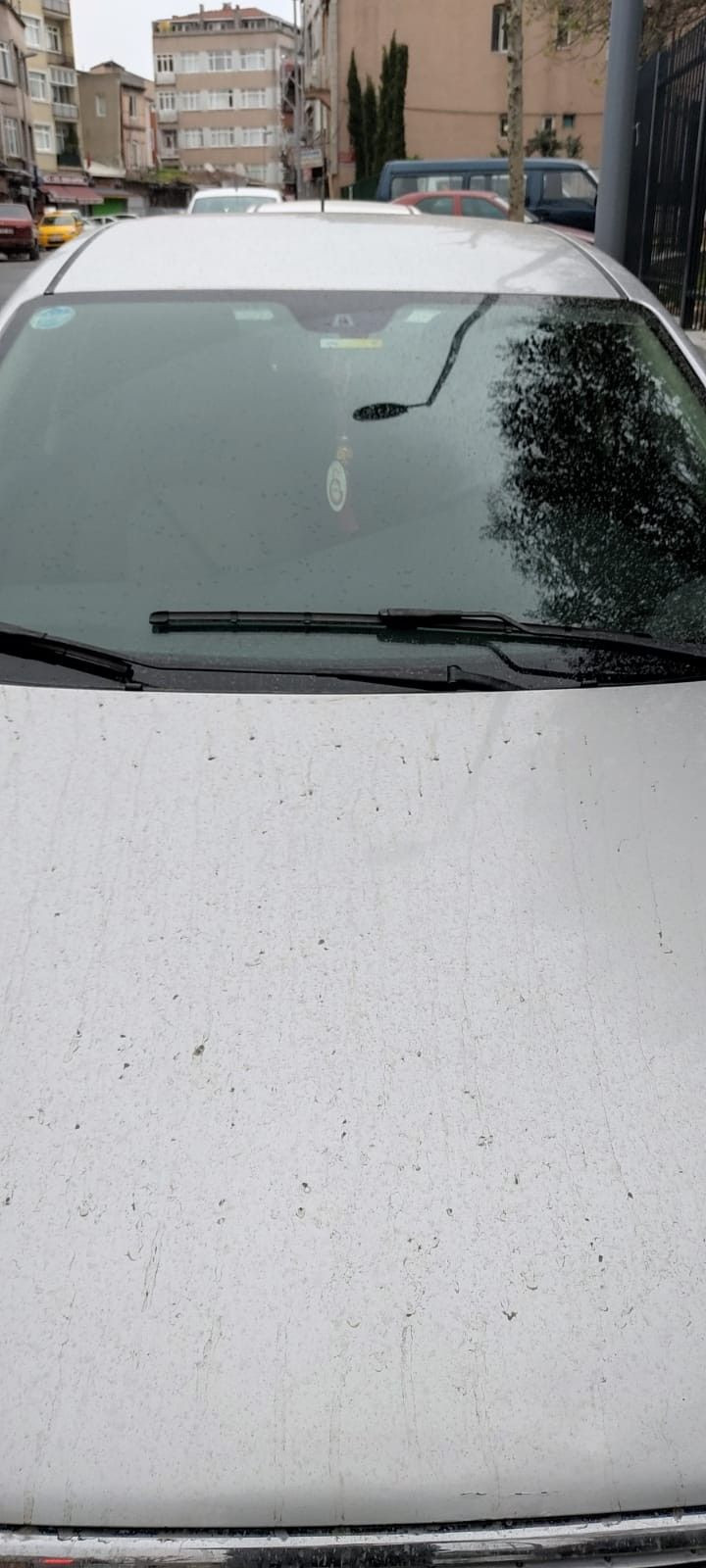 Günlerdir uyarı yapılıyordu İstanbul’a çamur yağdı! Vatandaş soluğu oto yıkamacıda aldı - Resim: 4