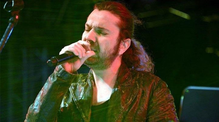 Halil Sezai ameliyat oldu o detay dikkat çekti! İşte sağlık durumu - Resim: 3