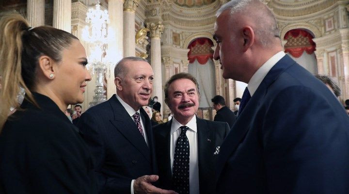 Bayramda Erdoğan'dan Demet Akalın bakın ne istedi! Sitem etti: Acun Ilıcalı bile... - Resim: 2
