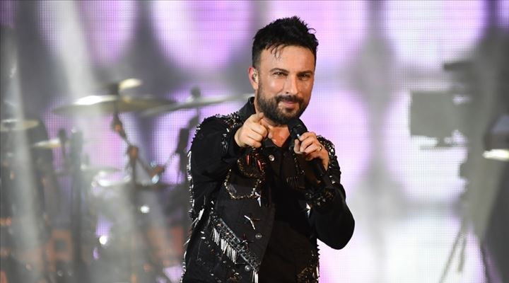 Ünlülerin yılbaşı konser ücretleri belli oldu Tarkan rekor rakamla zirveye yerleşti! Servetlerine servet katacaklar... - Resim: 1