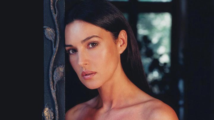 Monica Bellucci'den cinsel ilişki itirafı! - Resim: 1