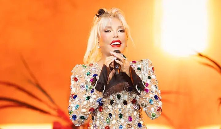 Ajda Pekkan'dan 40 milyonluk anlaşma! Çikolata markasıyla anlaştı - Resim: 2