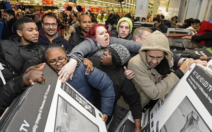 Nedir bu kara cuma dünyanın black friday çılgınlığı  - Resim: 1
