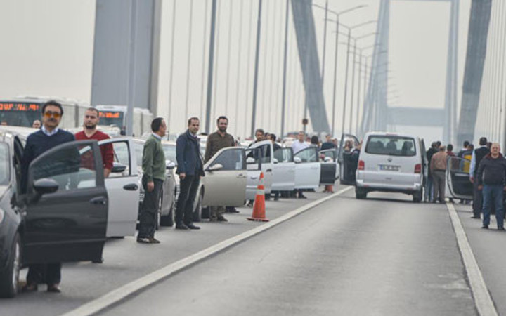 Saat 09.05'te çekildi Türkiye 1 dakika durdu