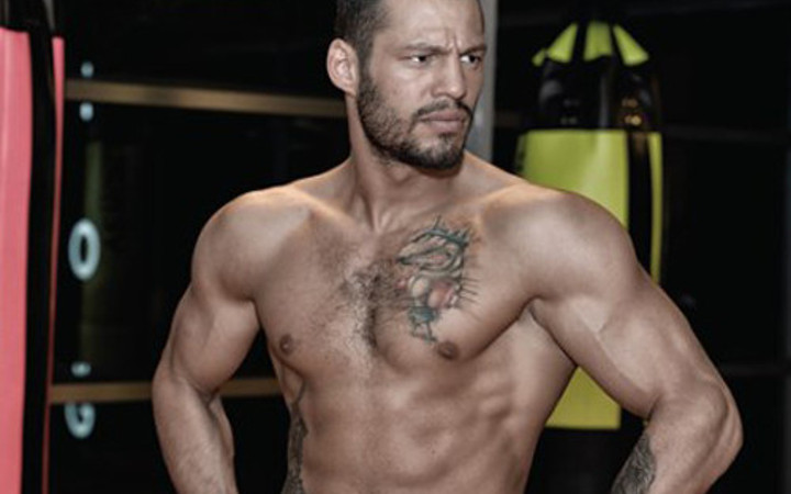 Survivor Atakan nişanlandı! Bakın müstakbel karısı kim