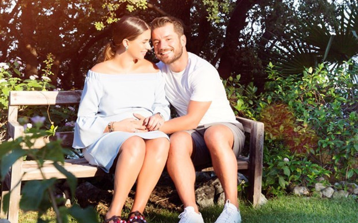 Buse Terim doğum yaptı işte Nil bebeğin ilk fotoğrafı!