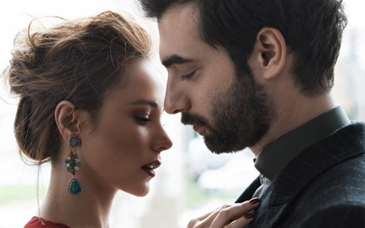 Yılın aşkı bitti mi? O iddialara böyle cevap verdiler