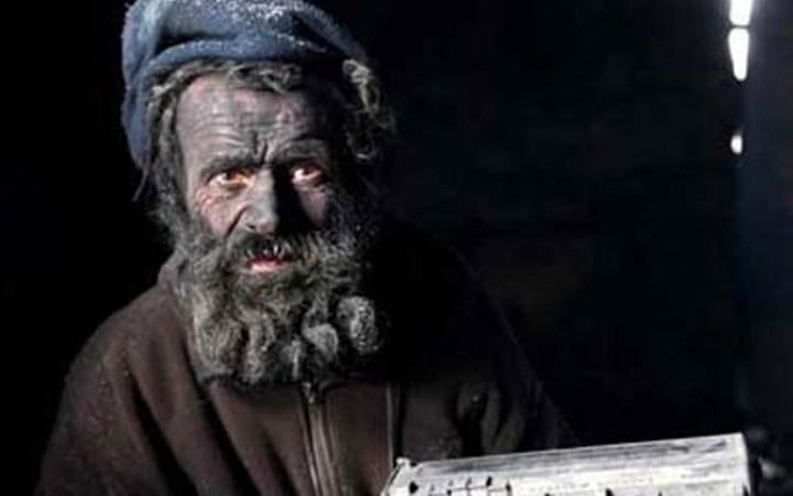 En son ne zaman yıkandığını hatırlamıyor...