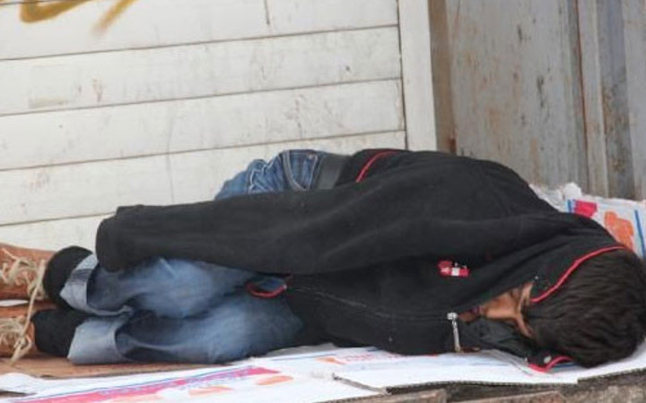 13 yaşında tek başına yaşam mücadelesi veriyor