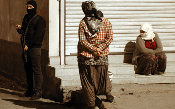 Adana'da sabaha karşı terör operasyonu gözaltılar var