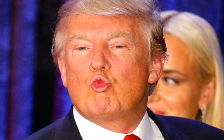 Amerika seçimini Trump kazandı capsler patladı!