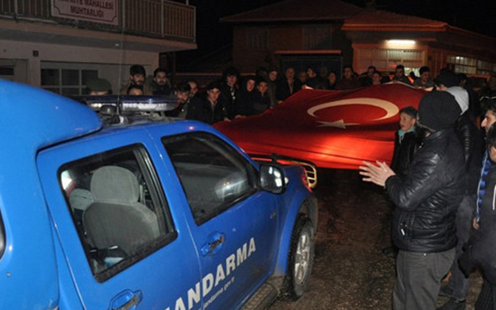 Jandarmaya gençlerden ihbarlı sürpriz