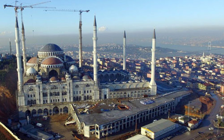Çamlıca Cami son hali havadan böyle görüntülendi