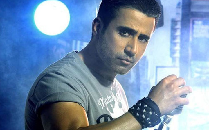 750 bin TL'yi reddetti Emrah 11 yıldır oruçta!