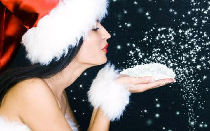 Ülkelerin ilginç yılbaşı kutlamaları saat 12:00'yi geçince...