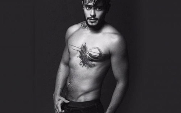 Rüzgar Erkoçlar sevgilisiyle el ele görüntülendi