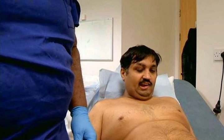 Yapay penis taktırdı ve ilk kez anlattı! Saatlerce...