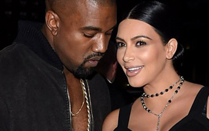 Mark Zuckerberg'den 1 milyar dolar istiyor