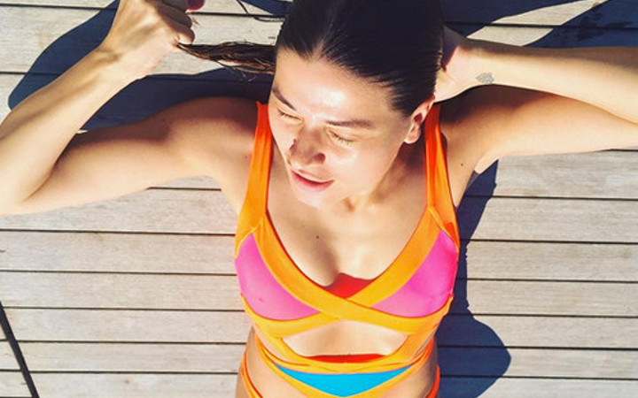 Kardeşi Hadise'yi geçti! İnstagram pozları fena